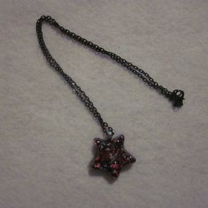 NWOT. Star Necklace